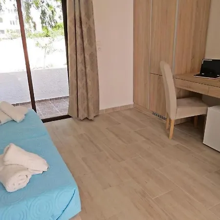 Sea Aparthotel *